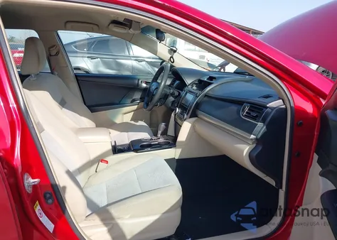 2012 Toyota Camry Le z USA, uszkodzony, nr VIN 4T1BF1FK0CU569218